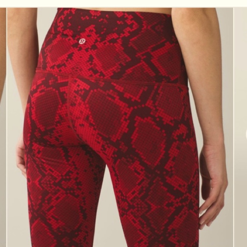 Lululemon Hi-Rise Wunder Under Full Length Red Snakeskin Leggings